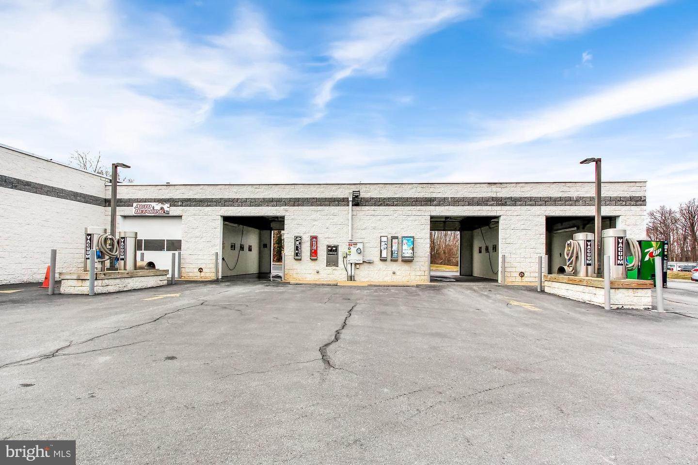 7. Commercial for Sale at 315 HERSHEY Road Elizabethtown, Pennsylvania 17022 United States