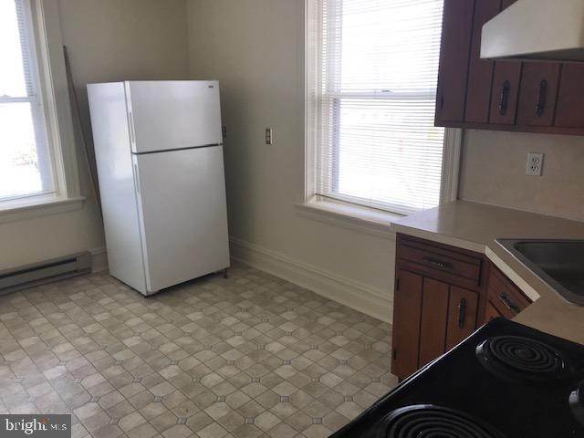 5. Residential Lease at 5292 LINCOLN HWY #APARTMENT 3 Gap, Pennsylvania 17527 United States
