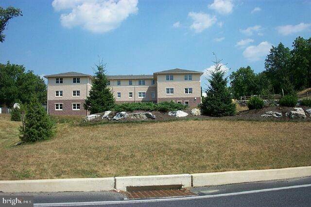 4. Commercial at 100 HIGHLANDS Drive Lititz, Pennsylvania 17543 United States
