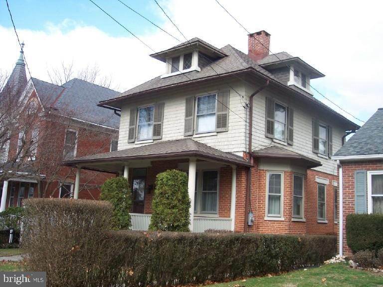 1. Residential for Sale at 807 CHESTNUT Street Columbia, Pennsylvania 17512 United States