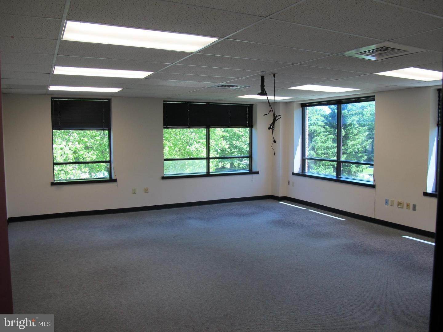 8. Commercial at 1850 WILLIAM PENN WAY #SUITE 204 Lancaster, Pennsylvania 17601 United States