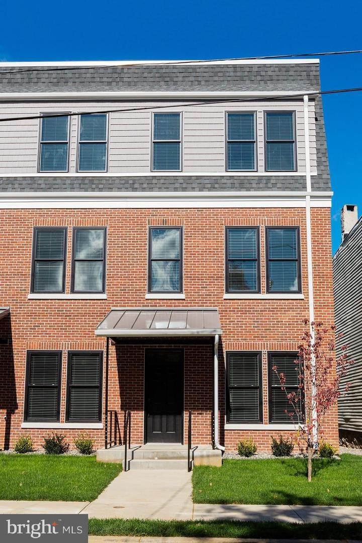 10. Residential Lease at 213-UNIT 3 JACKSON Street Lancaster, Pennsylvania 17603 United States