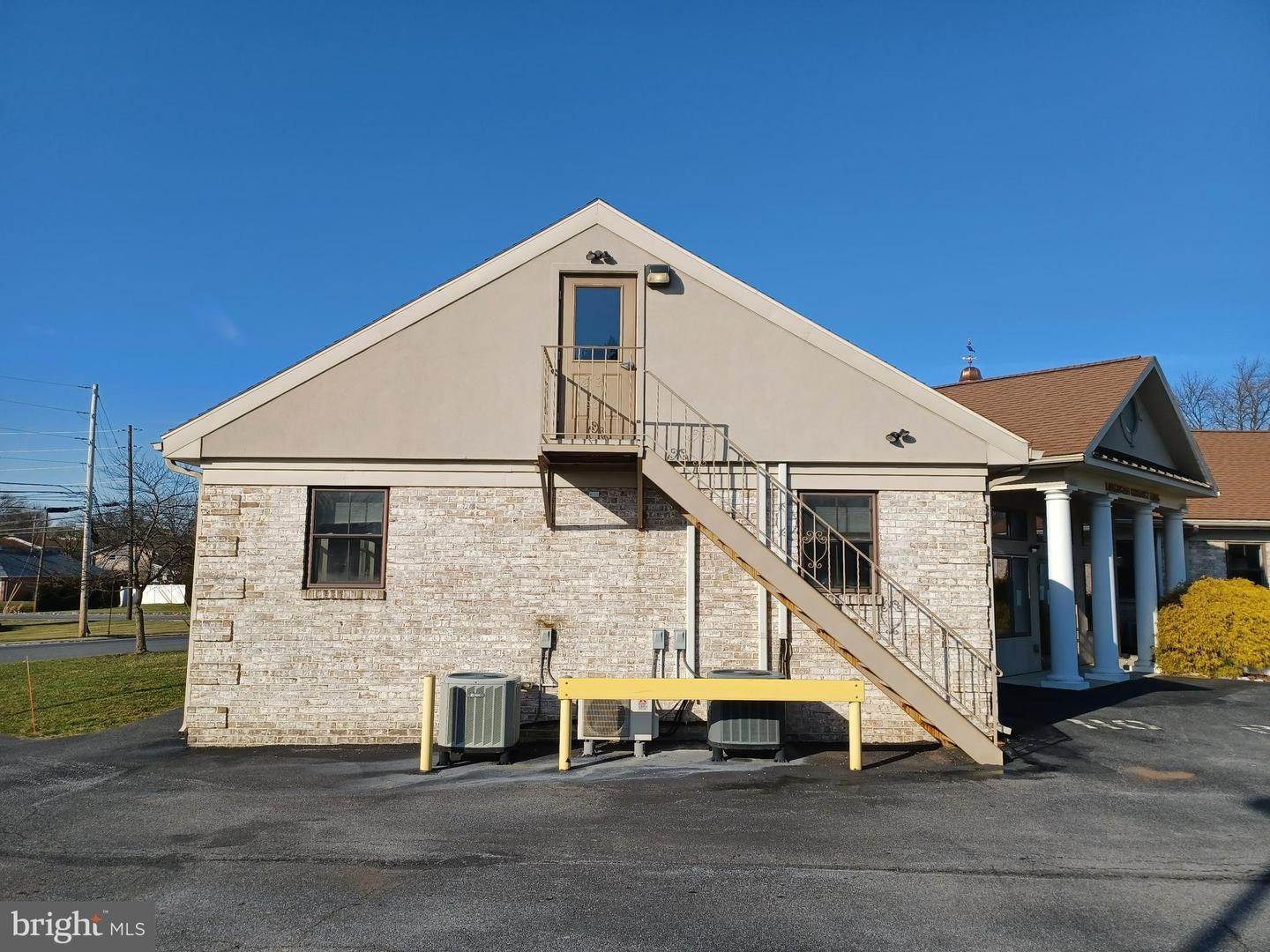 5. Commercial at 700 EDEN RD #SECOND FLOOR Lancaster, Pennsylvania 17601 United States