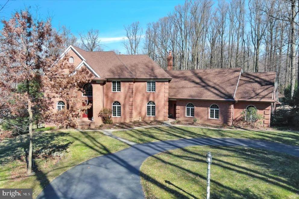4. Residential for Sale at 298 POPLAR Lane Elizabethtown, Pennsylvania 17022 United States