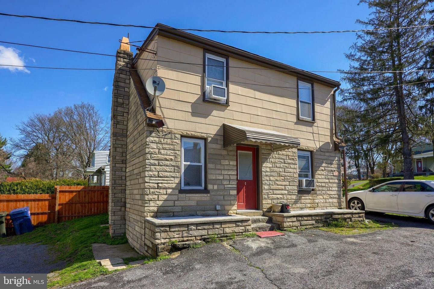 18. Multi Family for Sale at 32 S EASTLAND Drive Lancaster, Pennsylvania 17602 United States