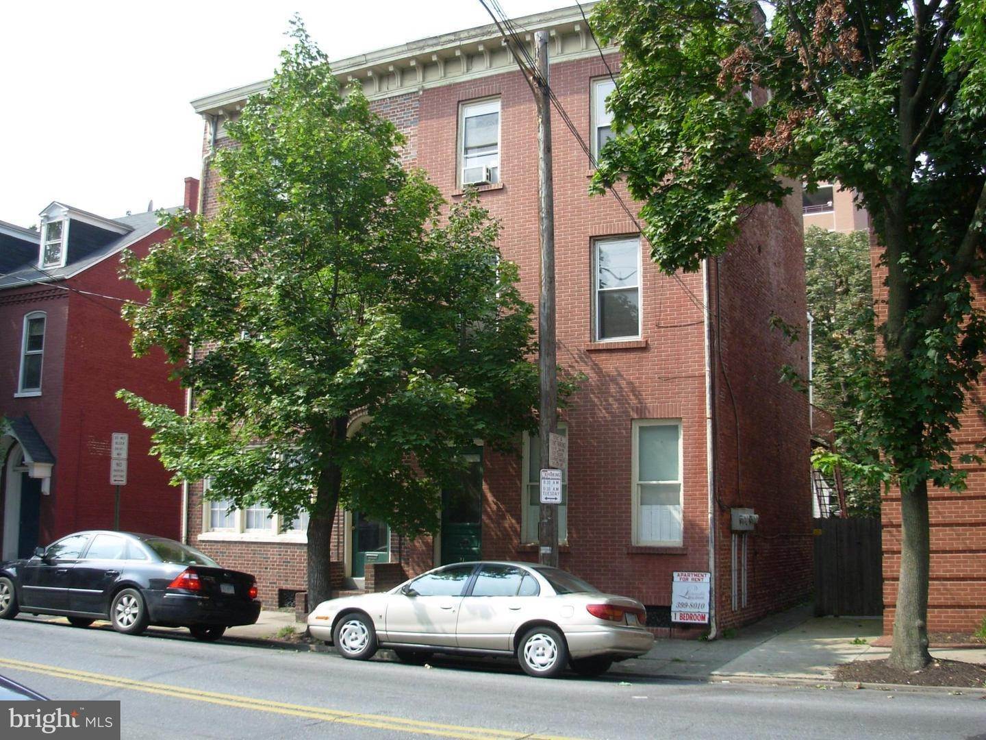 Residential Lease at 31 E JAMES ST #2 Lancaster, Pennsylvania 17602 United States