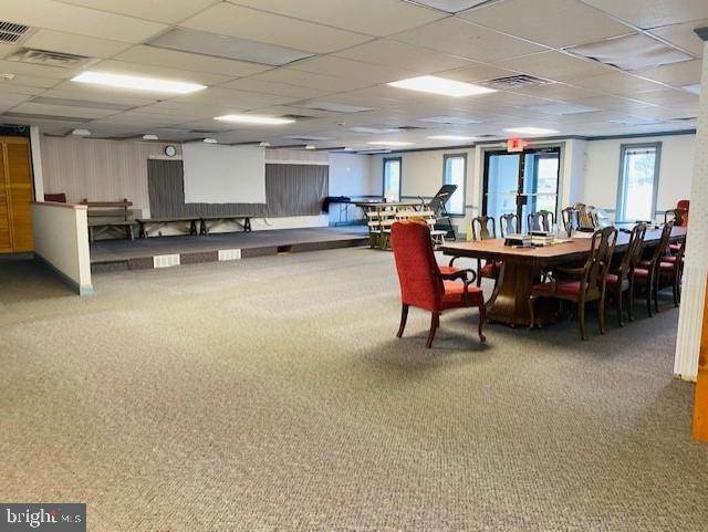 10. Commercial for Sale at 5275 LINCOLN HWY Gap, Pennsylvania 17527 United States