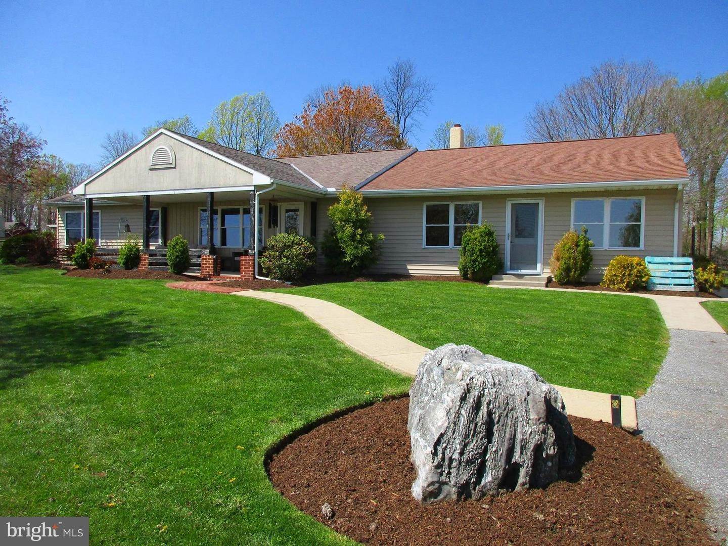 住宅 为 销售 在 3274 WHITE OAK Road Quarryville, 宾夕法尼亚州 17566 美国