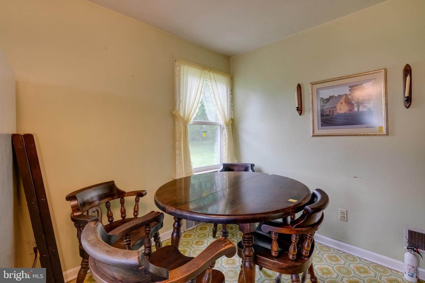 12. Residential for Sale at 301 DAHLIA Road Lancaster, Pennsylvania 17602 United States