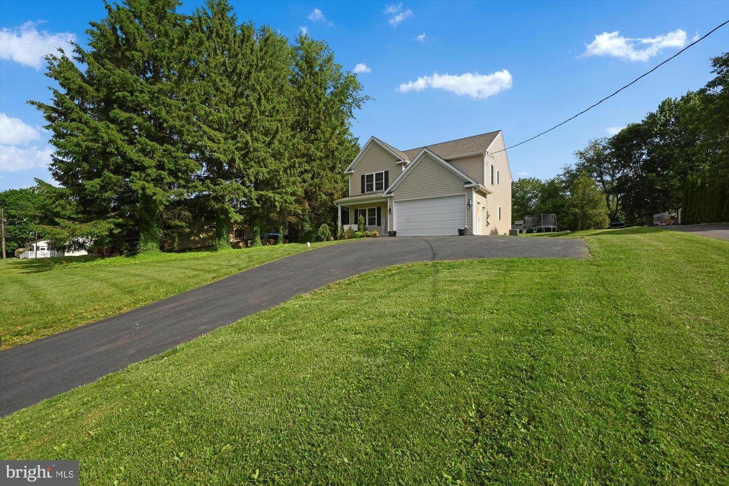 Residential for Sale at 824 HOPELAND Road Lititz, Pennsylvania 17543 United States