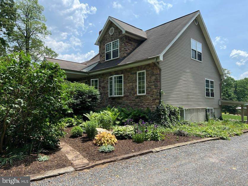 13. Residential for Sale at 2847 WHITE OAK Road Strasburg, Pennsylvania 17579 United States