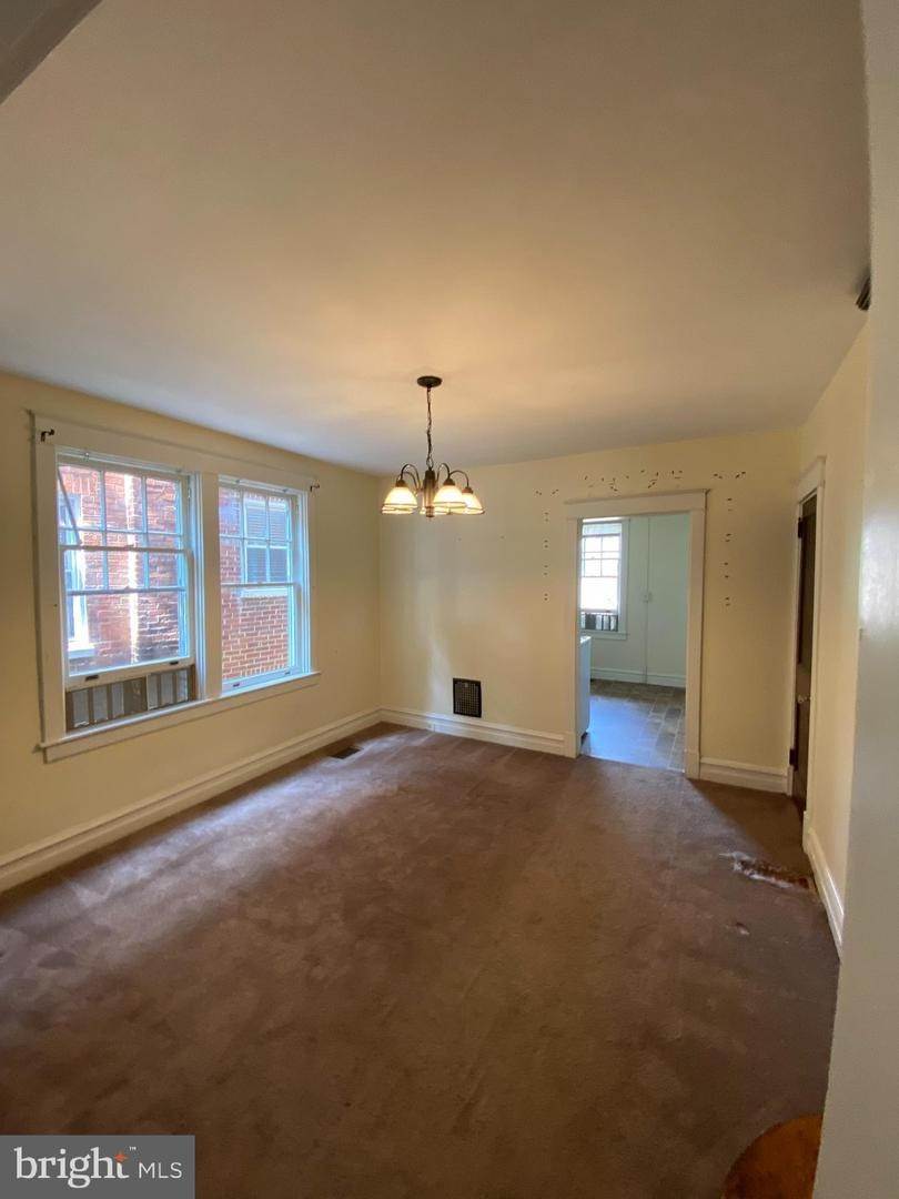 10. Residential for Sale at 615 S WEST END Avenue Lancaster, Pennsylvania 17603 United States