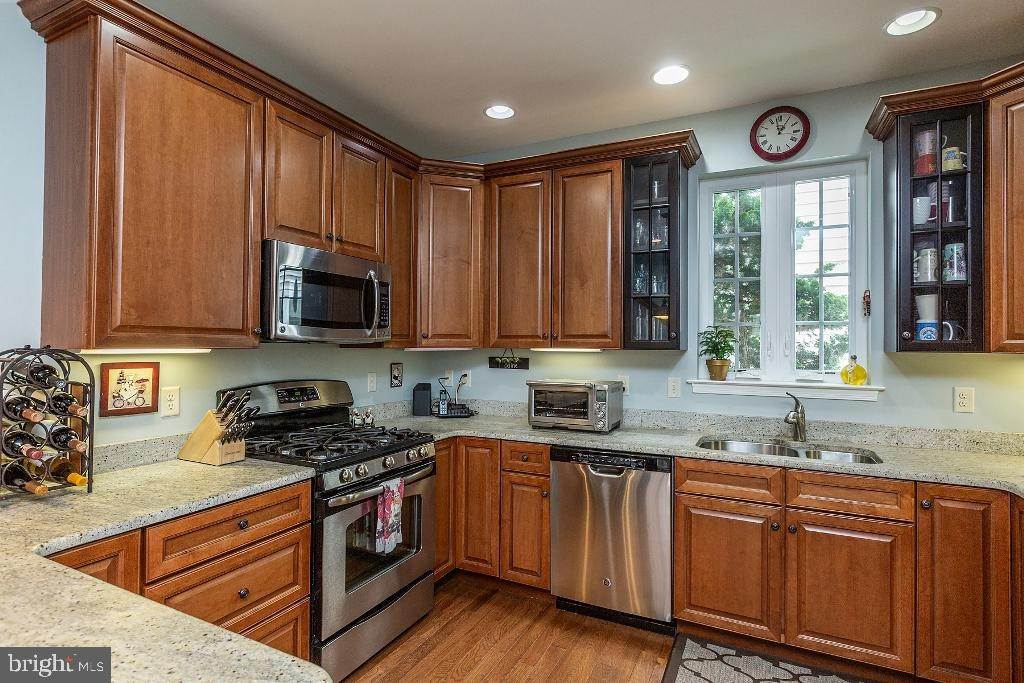11. Residential for Sale at 2844 MIMOSA Lane Lancaster, Pennsylvania 17601 United States