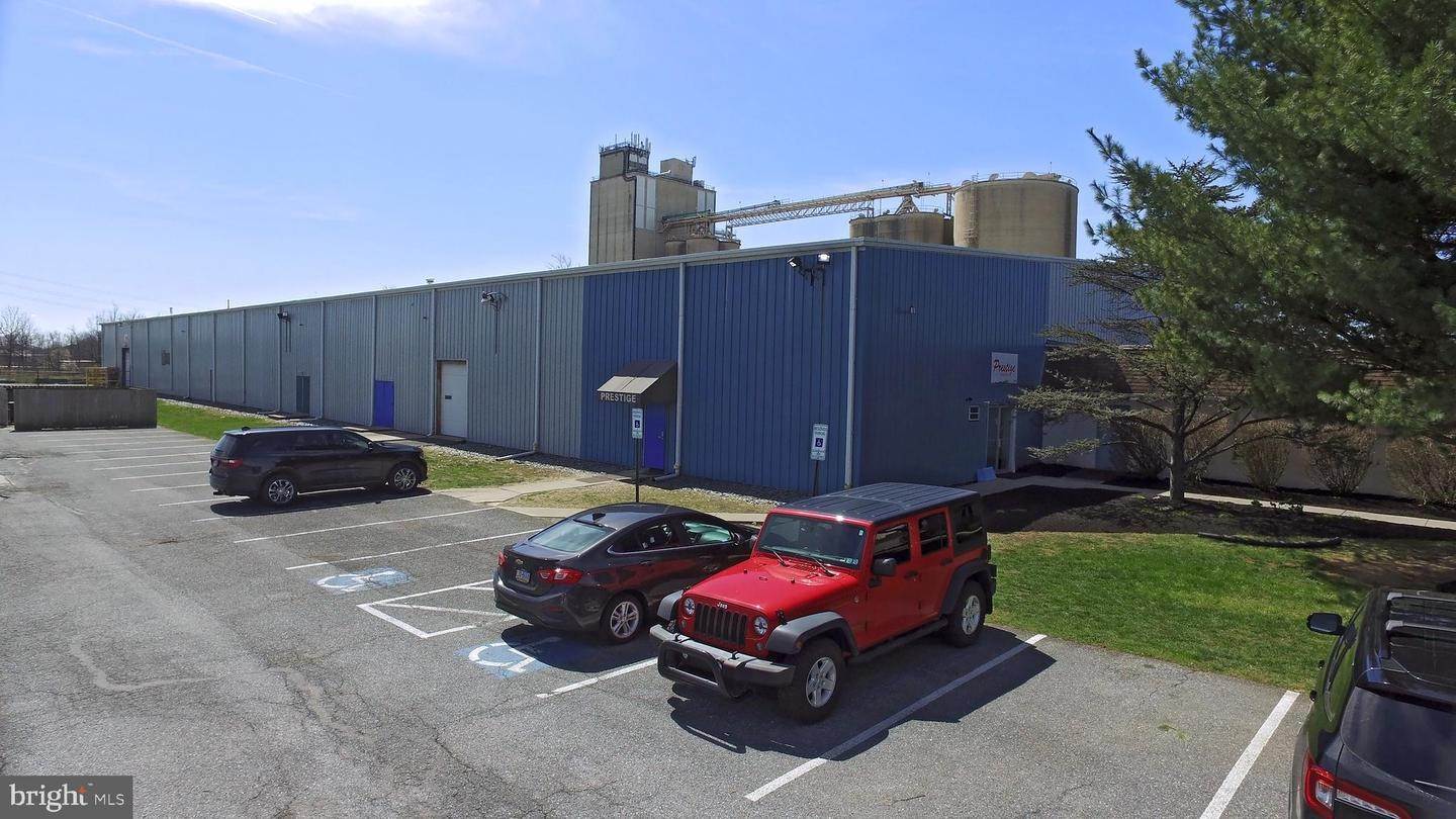 17. Commercial for Sale at 3549 HEMPLAND Road Lancaster, Pennsylvania 17601 United States