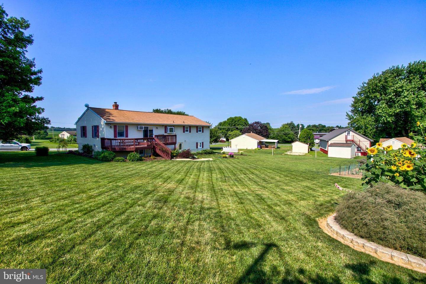 11. Residential for Sale at 119 SUNSET Road New Holland, Pennsylvania 17557 United States