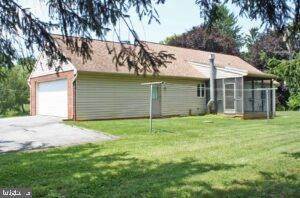 5. Residential for Sale at 760 HEMPFIELD HILL Road Columbia, Pennsylvania 17512 United States