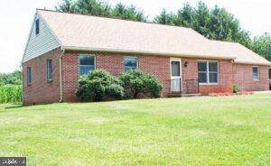 8. Residential for Sale at 760 HEMPFIELD HILL Road Columbia, Pennsylvania 17512 United States