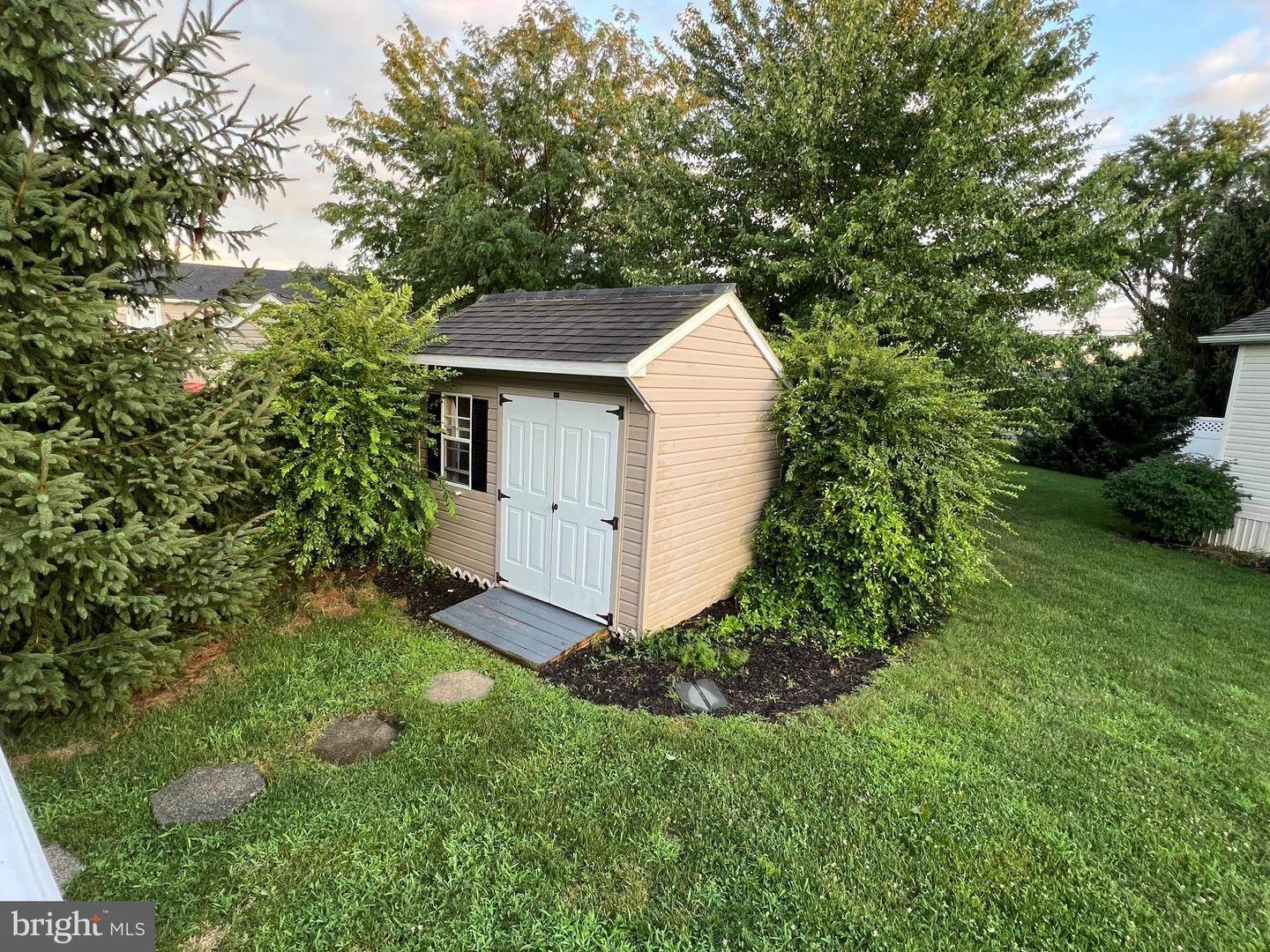 5. Residential for Sale at 119 SUMMERS Drive Lancaster, Pennsylvania 17601 United States
