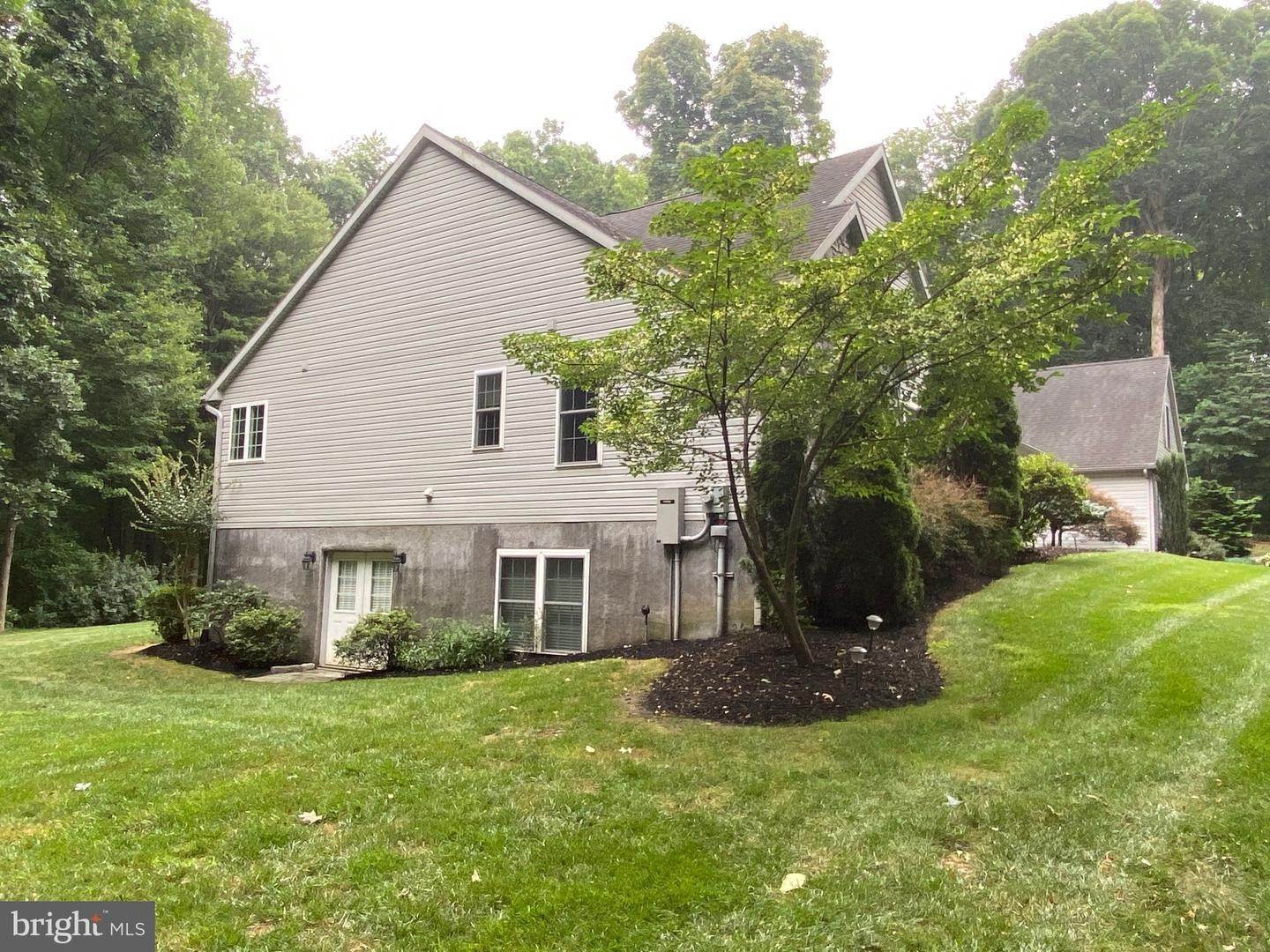 6. Residential for Sale at 318 SPRING HILL Road Quarryville, Pennsylvania 17566 United States