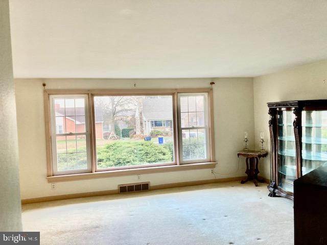 8. Residential for Sale at 197 HILLCREST Road New Holland, Pennsylvania 17557 United States