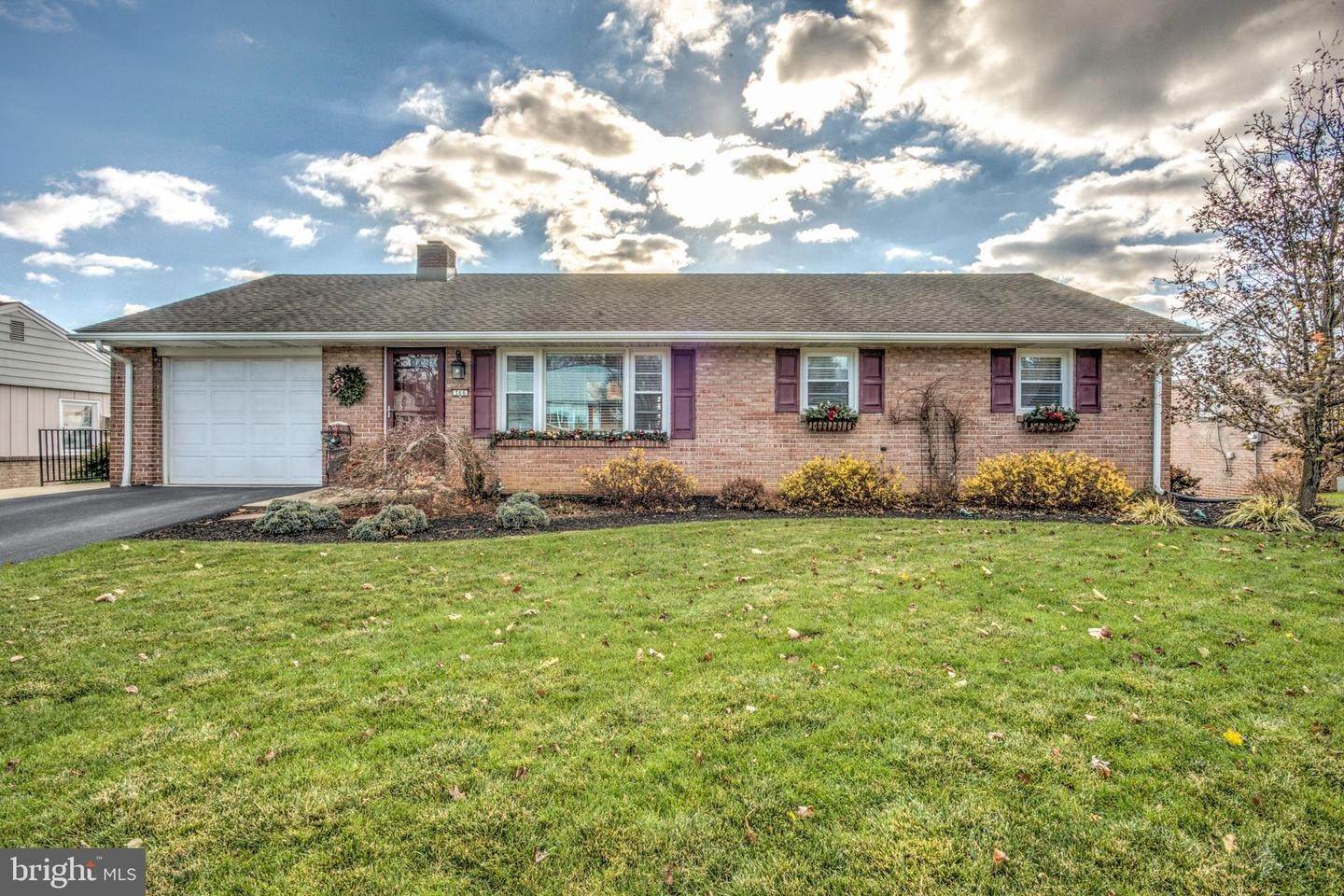 Residential for Sale at 366 VALLEY VIEW Drive New Holland, Pennsylvania 17557 United States