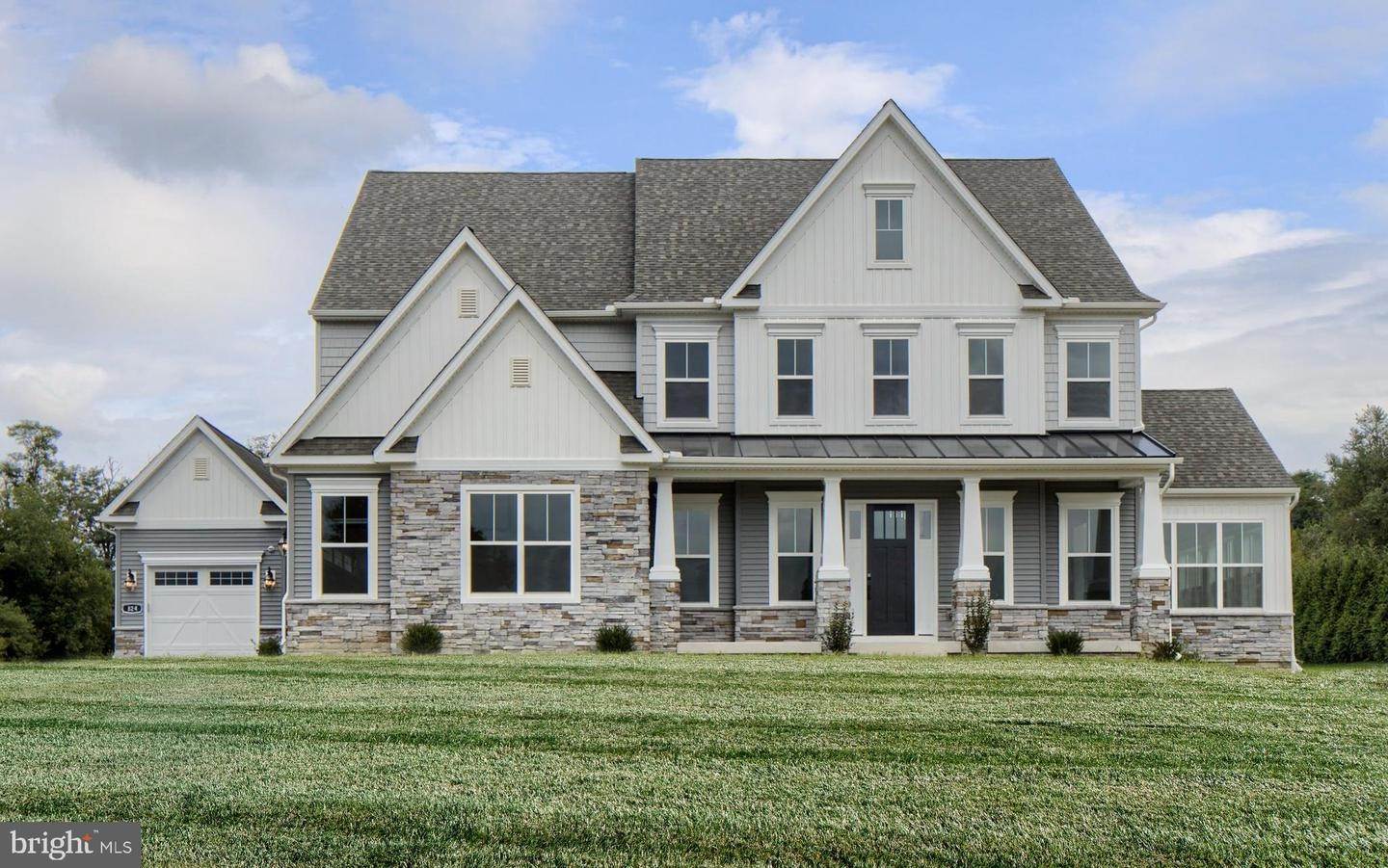 5. Residential for Sale at 333 CAMERON LN #DEVONSHIRE Lititz, Pennsylvania 17543 United States