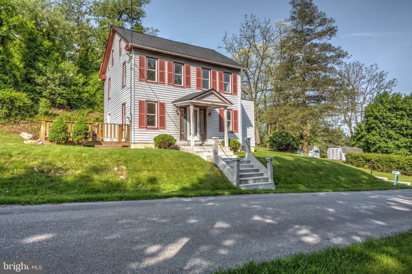 4. Residential for Sale at 4560 FAIRVIEW Road Columbia, Pennsylvania 17512 United States