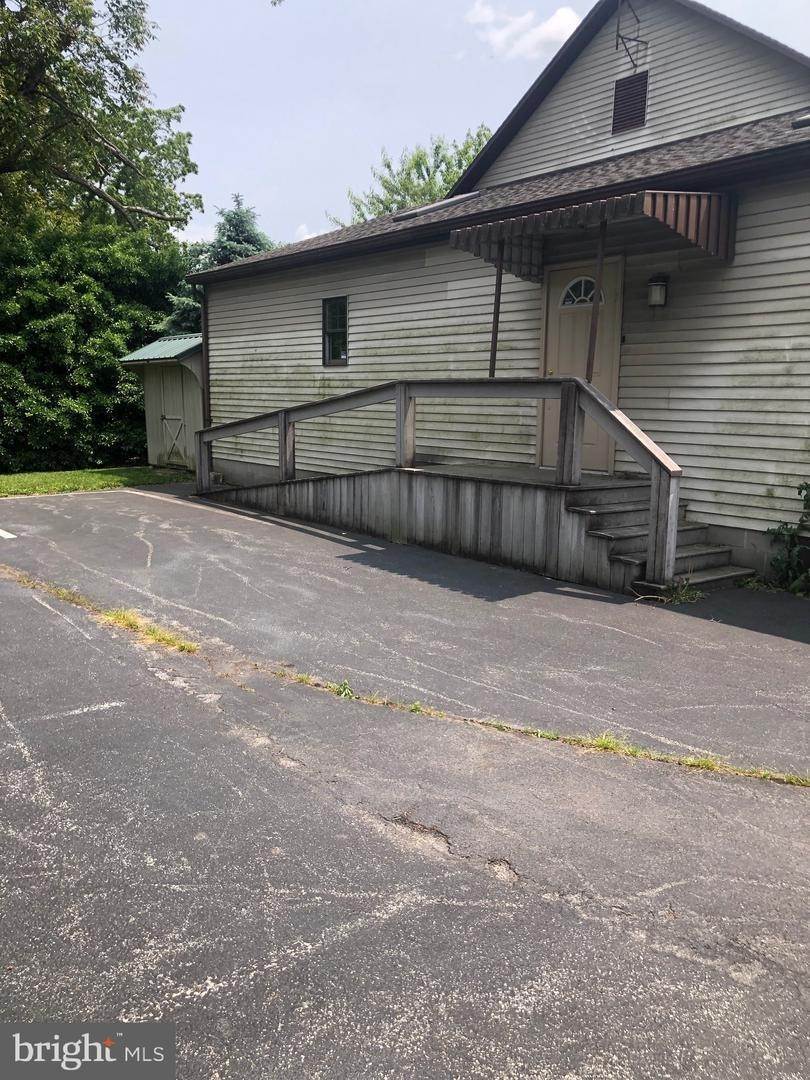 6. Commercial for Sale at 85-87 W MAIN Street Leola, Pennsylvania 17540 United States