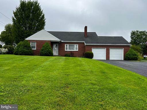 2. Residential for Sale at 213 E PENN GRANT Road Willow Street, Pennsylvania 17584 United States
