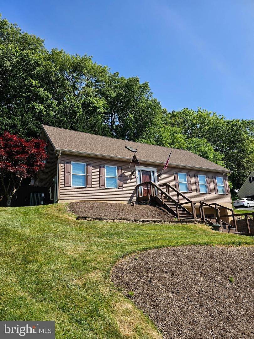 2. Residential for Sale at 2524 BROOKSIDE Drive Lancaster, Pennsylvania 17601 United States