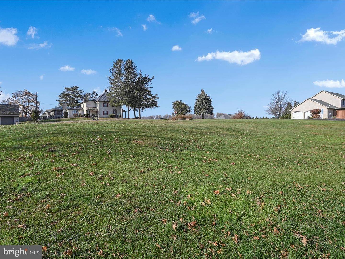 12. Residential for Sale at 300 S WINDY MANSION Road Denver, Pennsylvania 17517 United States