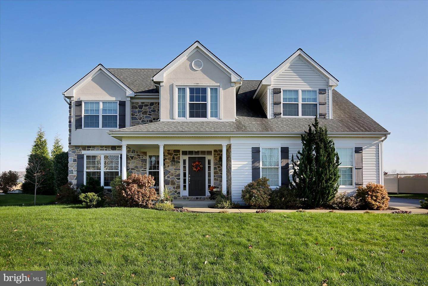 1. Residential for Sale at 208 GREENHEDGE Drive Lancaster, Pennsylvania 17603 United States