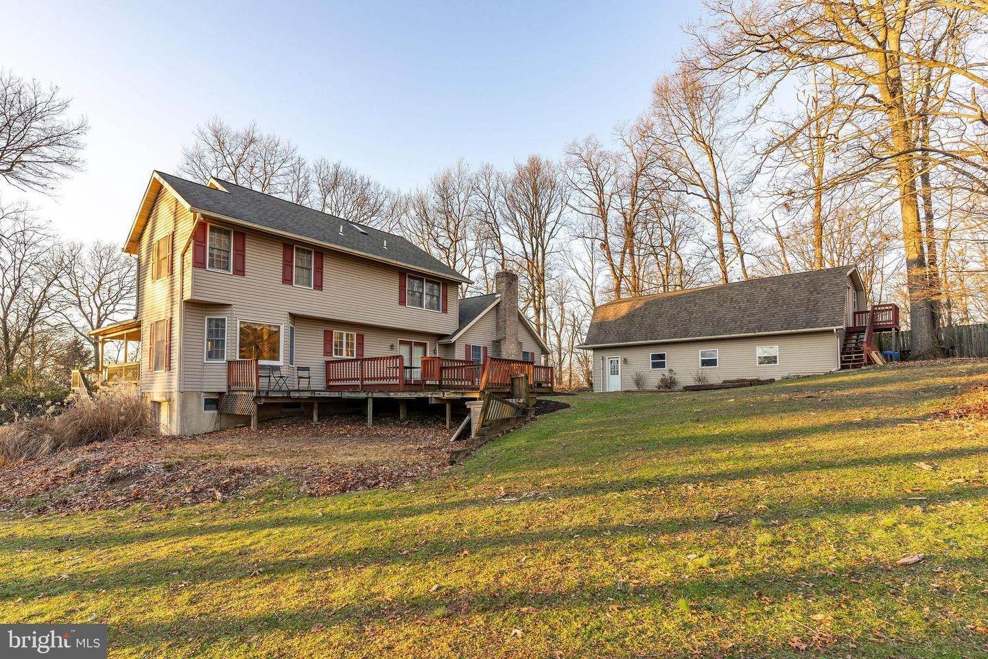 14. Residential for Sale at 1039 ELWOOD Street Narvon, Pennsylvania 17555 United States
