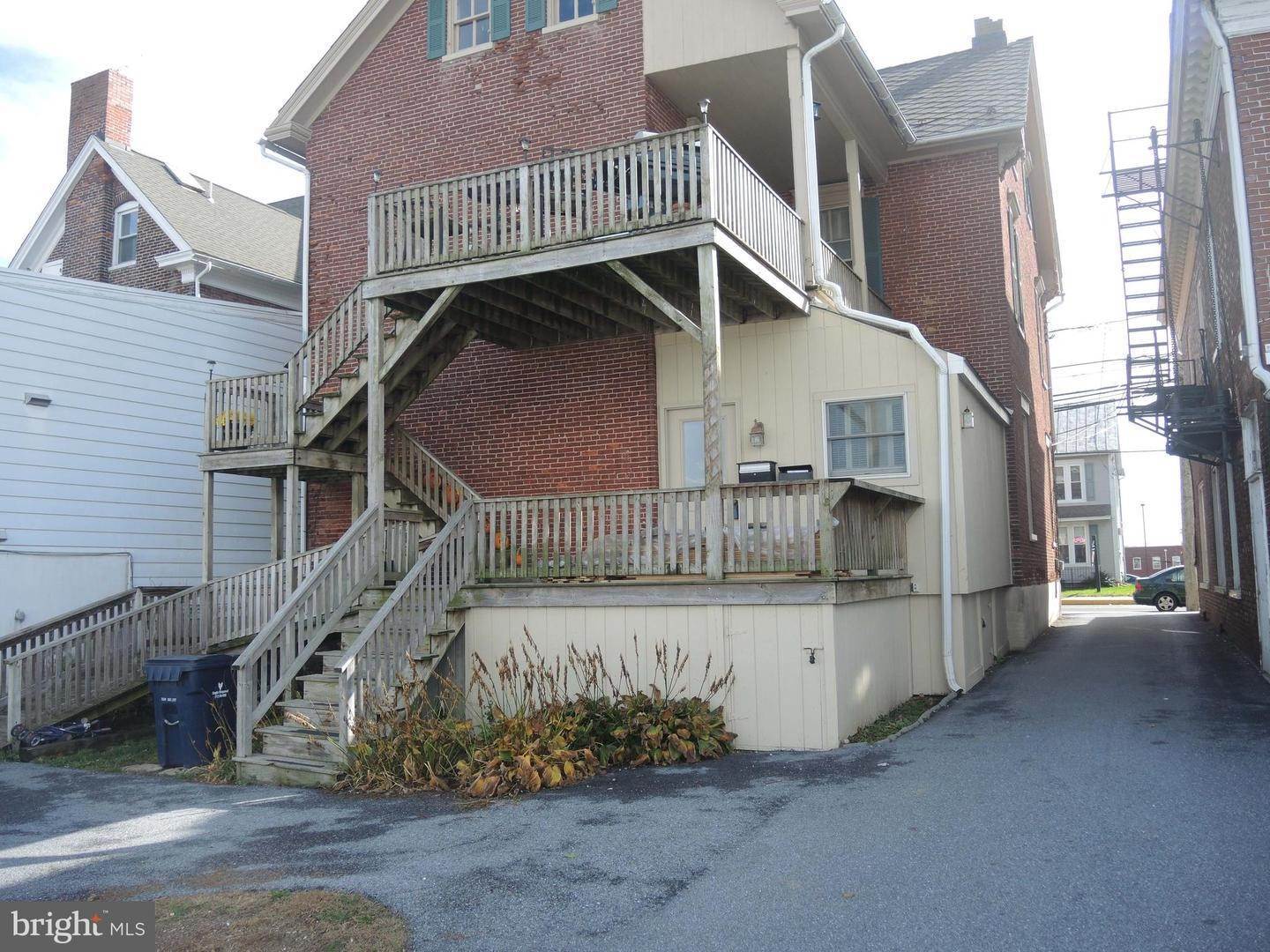 Residential Lease at 113 E MAIN Street New Holland, Pennsylvania 17557 United States