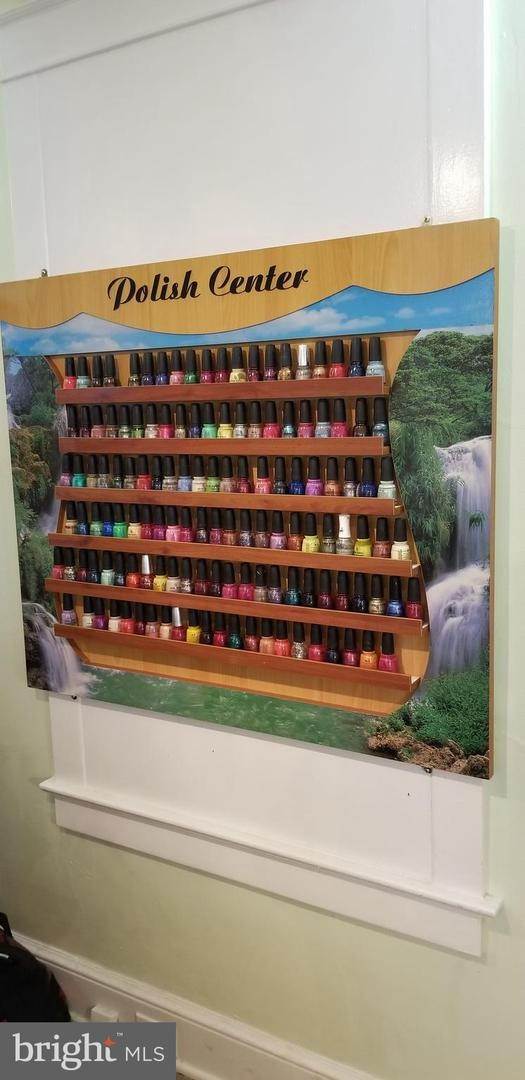 4. Business Opportunity for Sale at NAIL SALON Lancaster, Pennsylvania 17601 United States