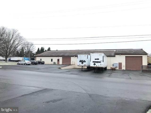 2. Commercial for Sale at 1140 ENTERPRISE Road East Petersburg, Pennsylvania 17520 United States