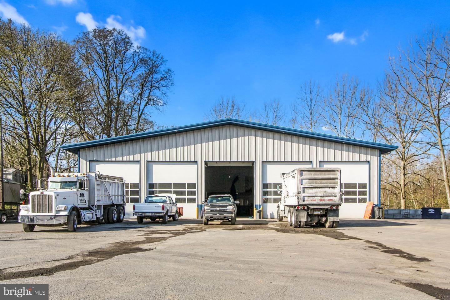 4. Commercial for Sale at 1004 WILLOW STREET PIKE Lancaster, Pennsylvania 17602 United States