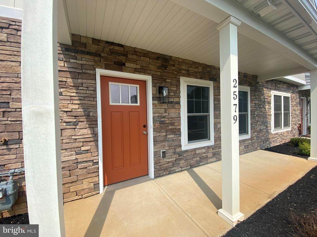 3. Residential for Sale at 2565 CAMAS LN #93 East Petersburg, Pennsylvania 17520 United States