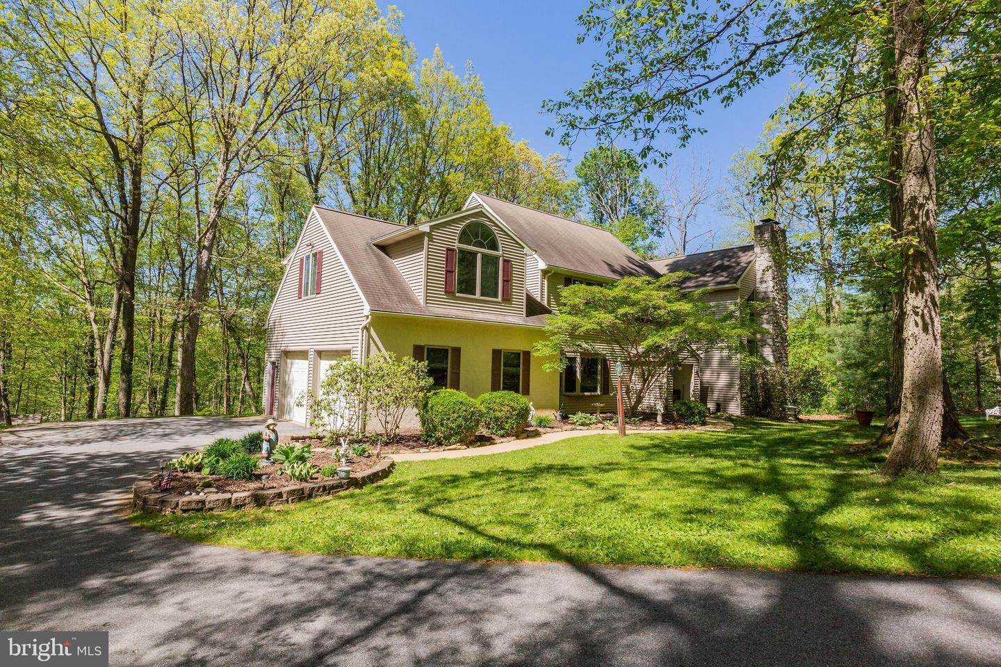 6. Residential for Sale at 96 HOLLOW WOODS Drive Pequea, Pennsylvania 17565 United States