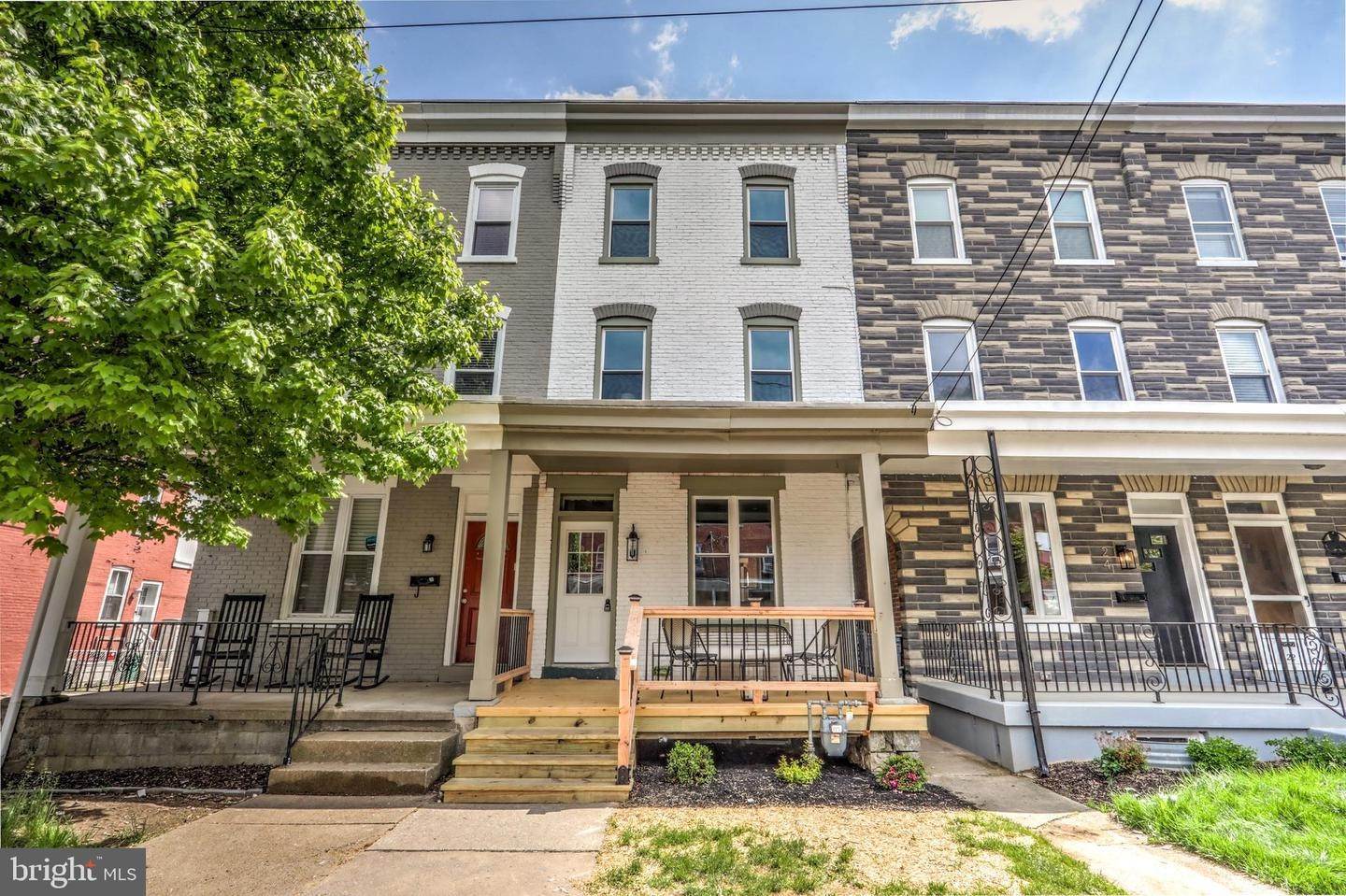 1. Residential for Sale at 26 E ROSS Street Lancaster, Pennsylvania 17602 United States