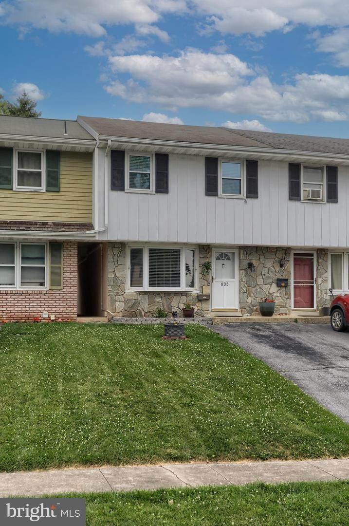 4. Residential for Sale at 635 N LIME Street Elizabethtown, Pennsylvania 17022 United States