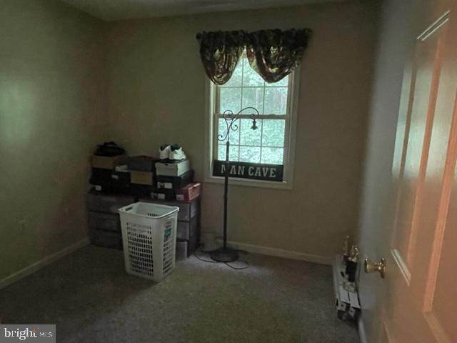 11. Residential for Sale at 38 DEEP HOLLOW Lane Lancaster, Pennsylvania 17603 United States