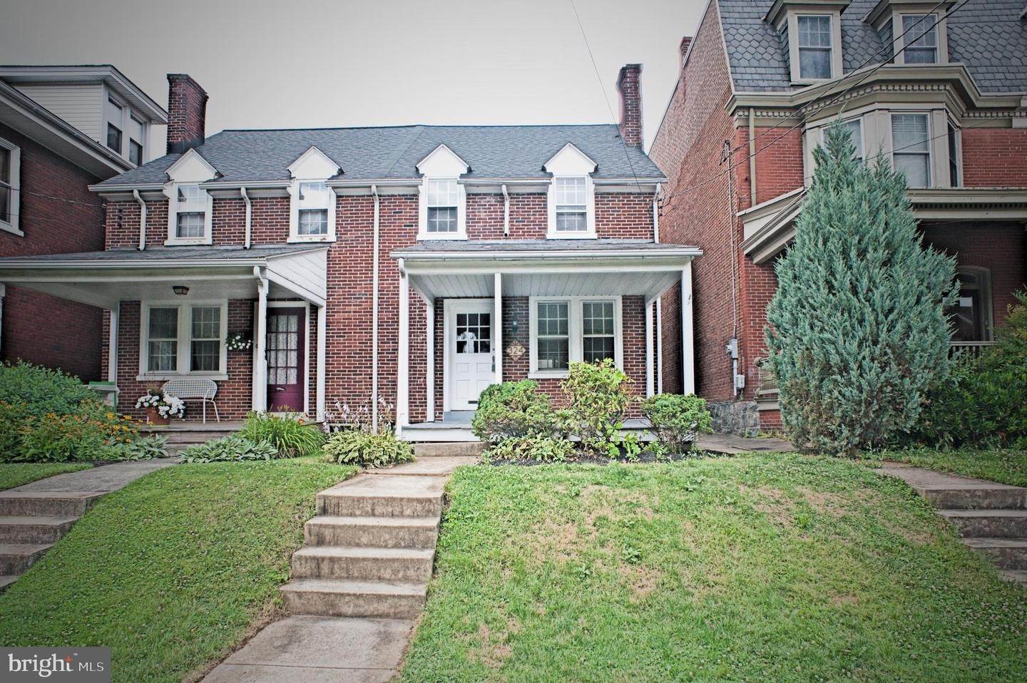 Residential for Sale at 324 COLLEGE Avenue Lancaster, Pennsylvania 17603 United States