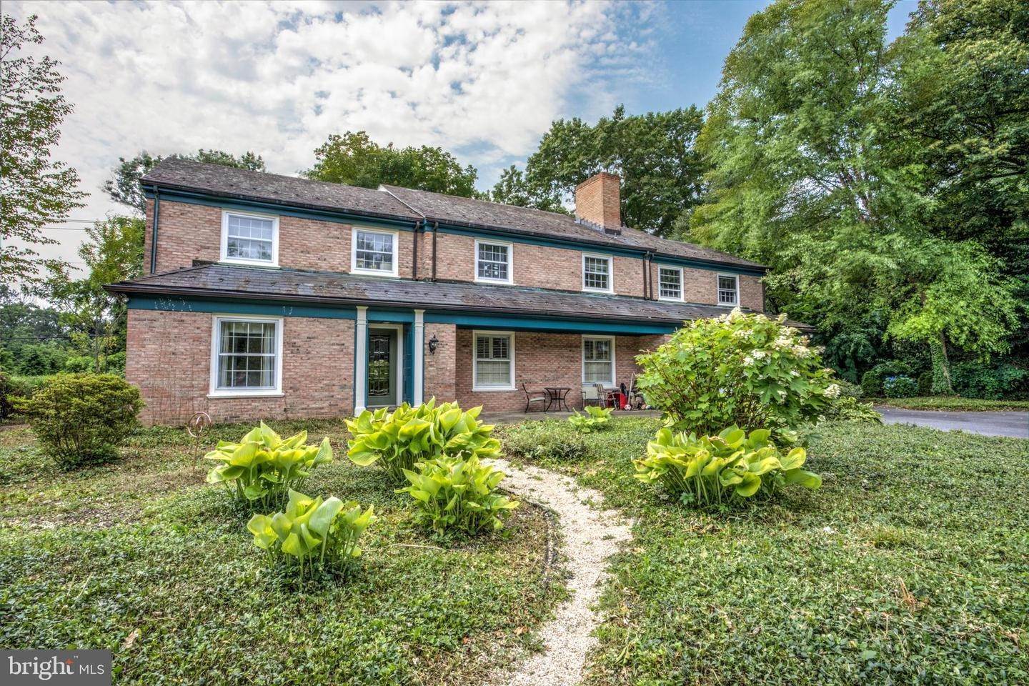 3. Residential for Sale at 1410 NEWTON Road Lancaster, Pennsylvania 17603 United States