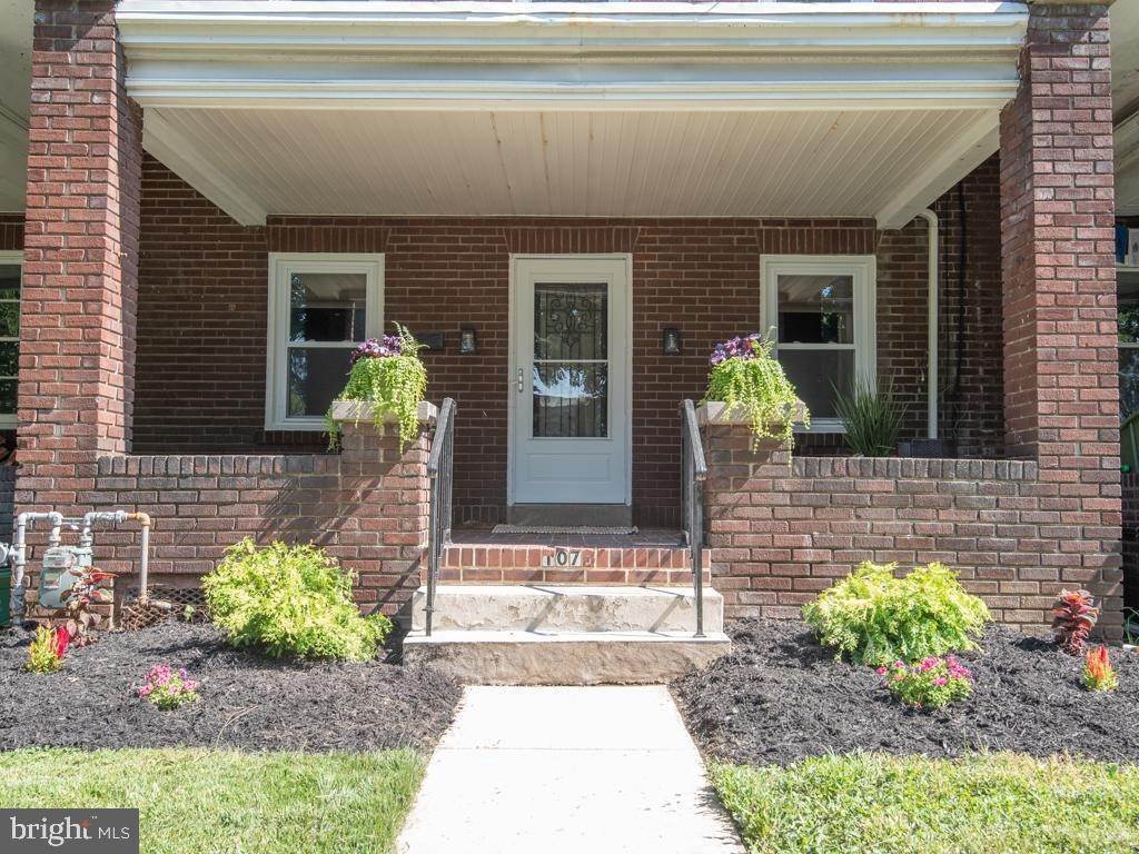 2. Residential for Sale at 1073 COLUMBIA Avenue Lancaster, Pennsylvania 17603 United States