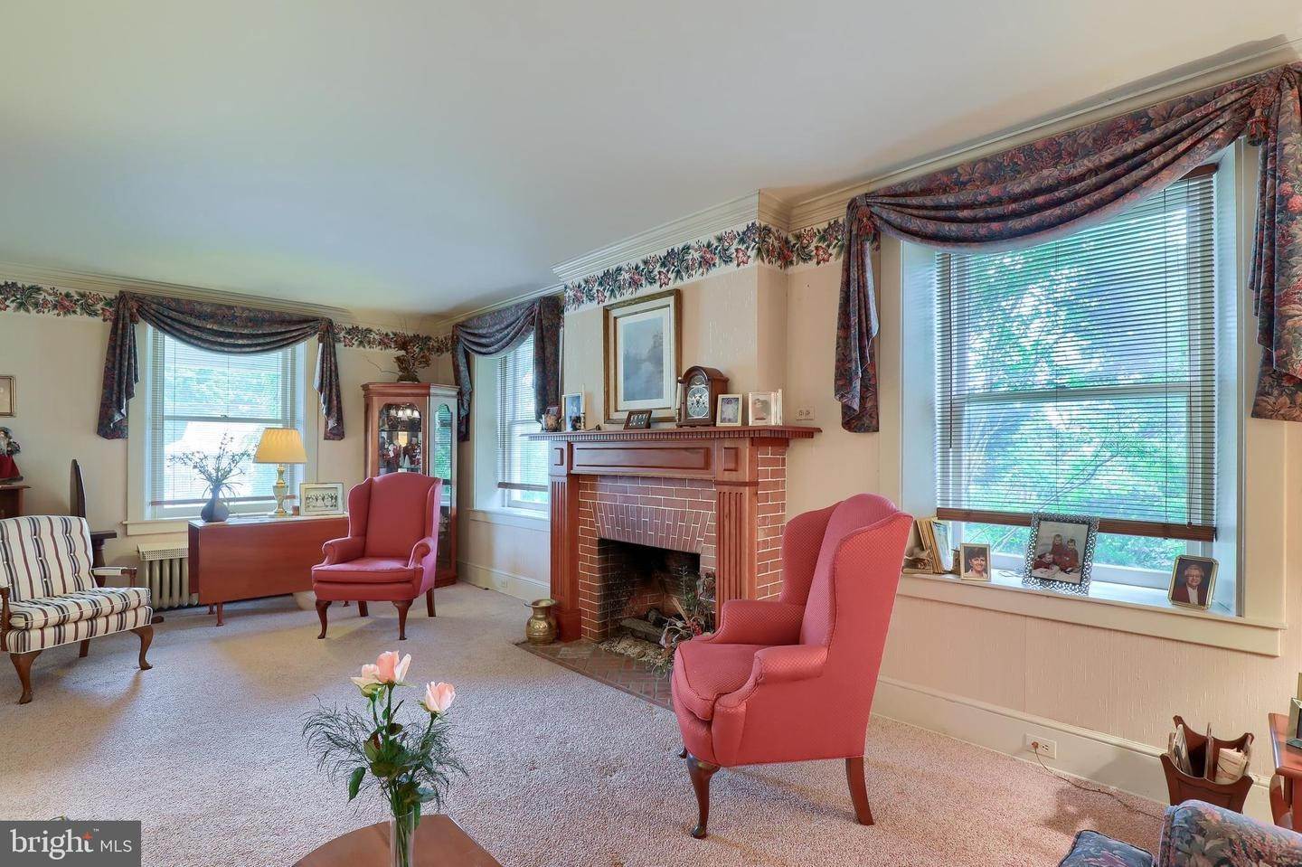 12. Residential for Sale at 1725 STATE Street East Petersburg, Pennsylvania 17520 United States