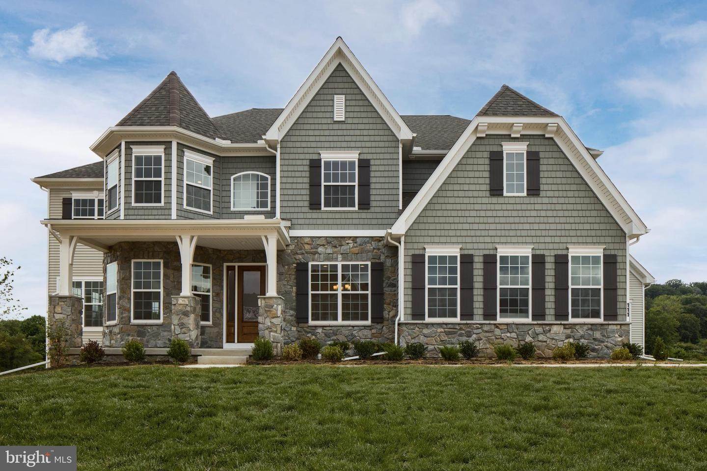 2. 住宅 为 销售 在 350 VILLAGE RD #DEVONSHIRE PLAN 斯特拉斯堡, 宾夕法尼亚州 17579 美国
