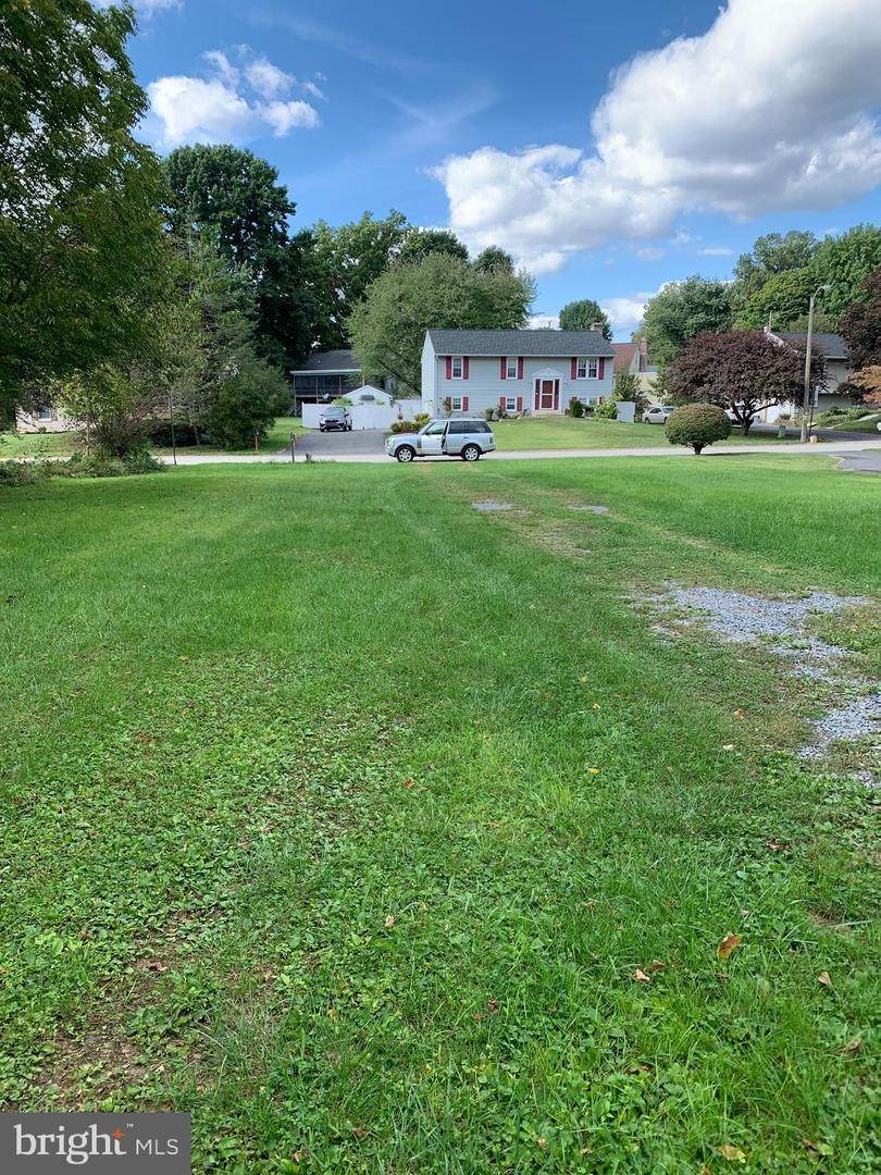 9. Commercial for Sale at 132 RUBY Street Mountville, Pennsylvania 17554 United States