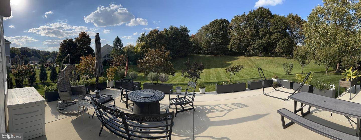 9. Residential for Sale at 227 SETTLERS BND Lancaster, Pennsylvania 17601 United States