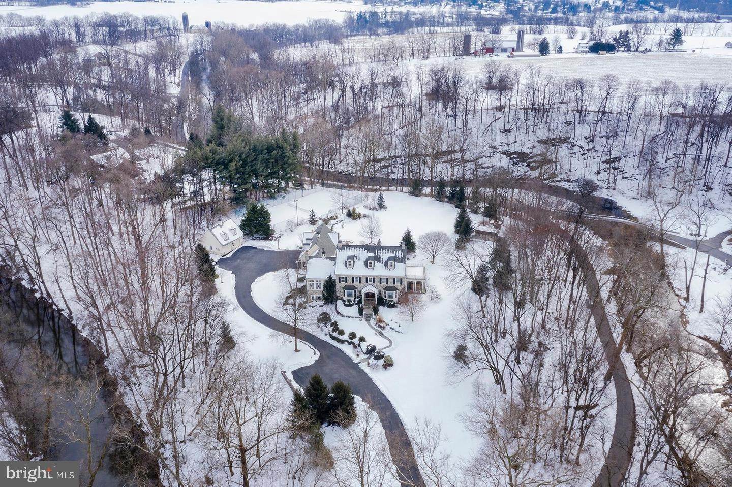 18. Residential for Sale at 808 PINKERTON Road Mount Joy, Pennsylvania 17552 United States